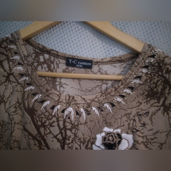 T-C Fashion Top - Picture 8 of 8